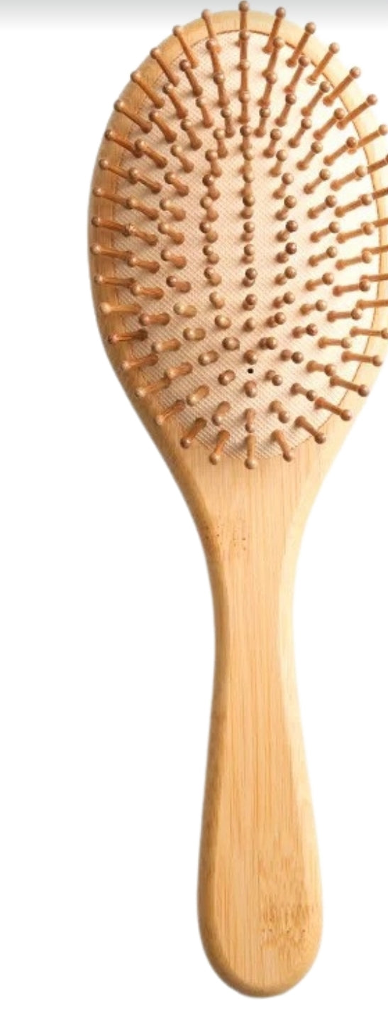 Cepillo de Bambú Ovalado Liso Mediano